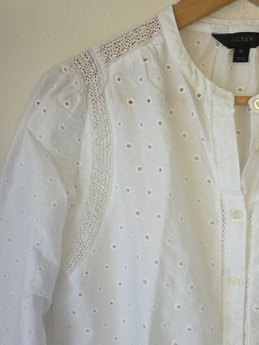 J. Crew White Eyelet Lace Trim Button Front Blouse 100% Cotton Sz 12 - Picture 3 of 13